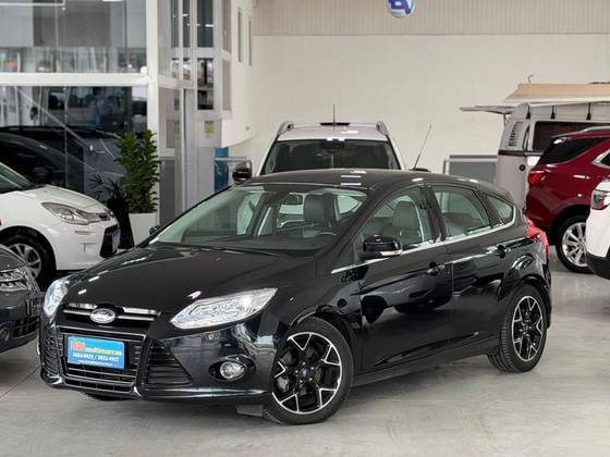 FORD FOCUS 2.0 TITANIUM 16V FLEX 4P POWERSHIFT FORD FOCUS 2.0 TITANIUM 16V FLEX 4P POWERSHIFT